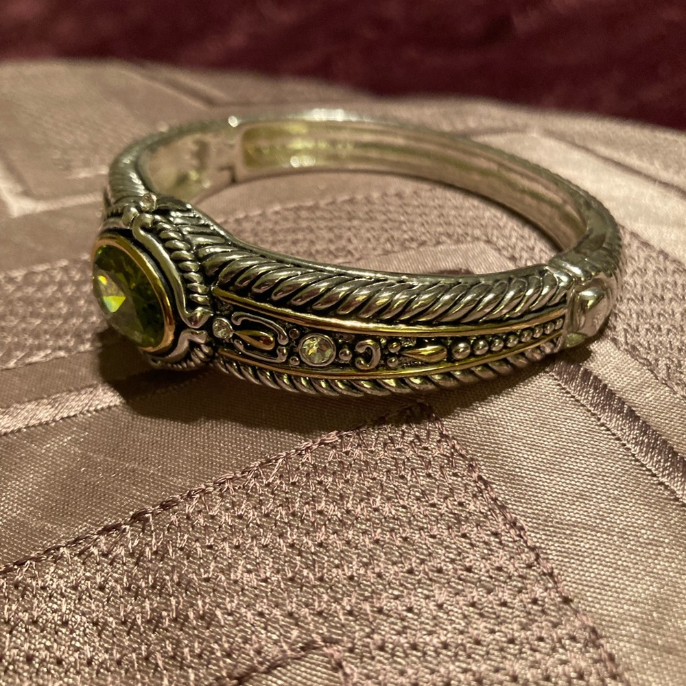 Peridot silver bangle